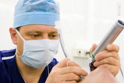 Direct-laryngoscopy